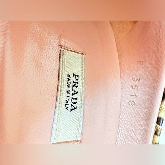 Prada Tan Brown Snakeskin leather pointed toe Pumps Vintage Retro EU 41 - Picture 10 of 10